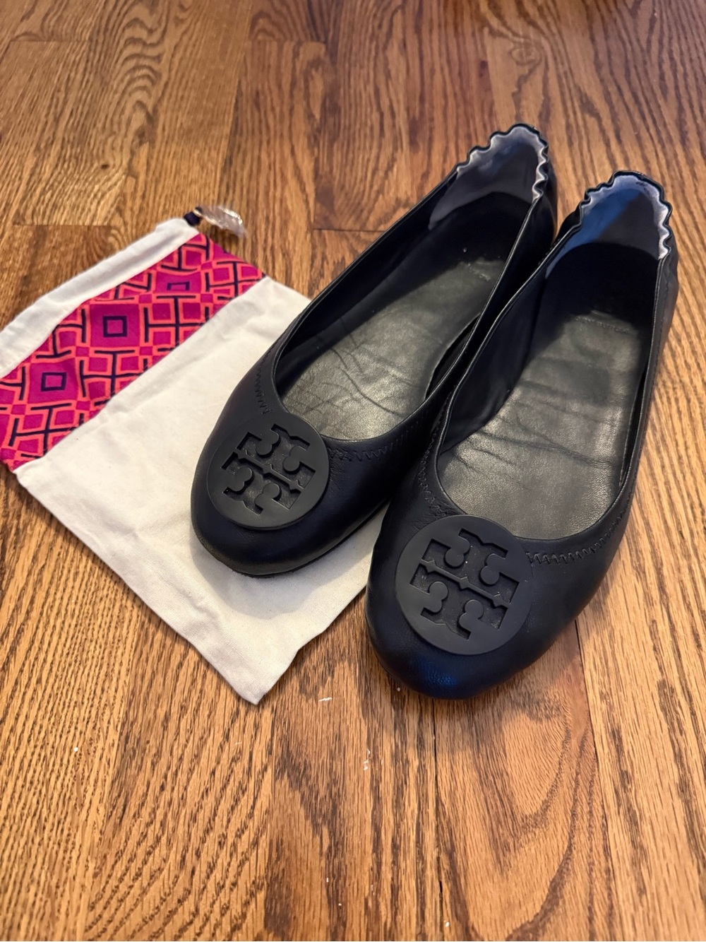 Tory Burch Black Leather Logo Ballet Flats